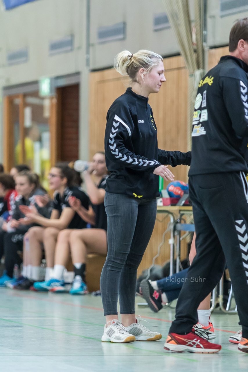 Bild 228 - B-Juniorinnen Bramstedter TS - TSV Altenholz : Ergebnis: 17:16